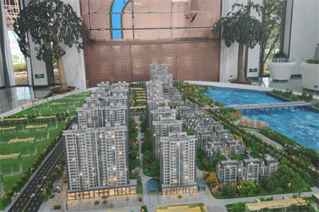 中兴花园三室二厅107平精装有车库出售